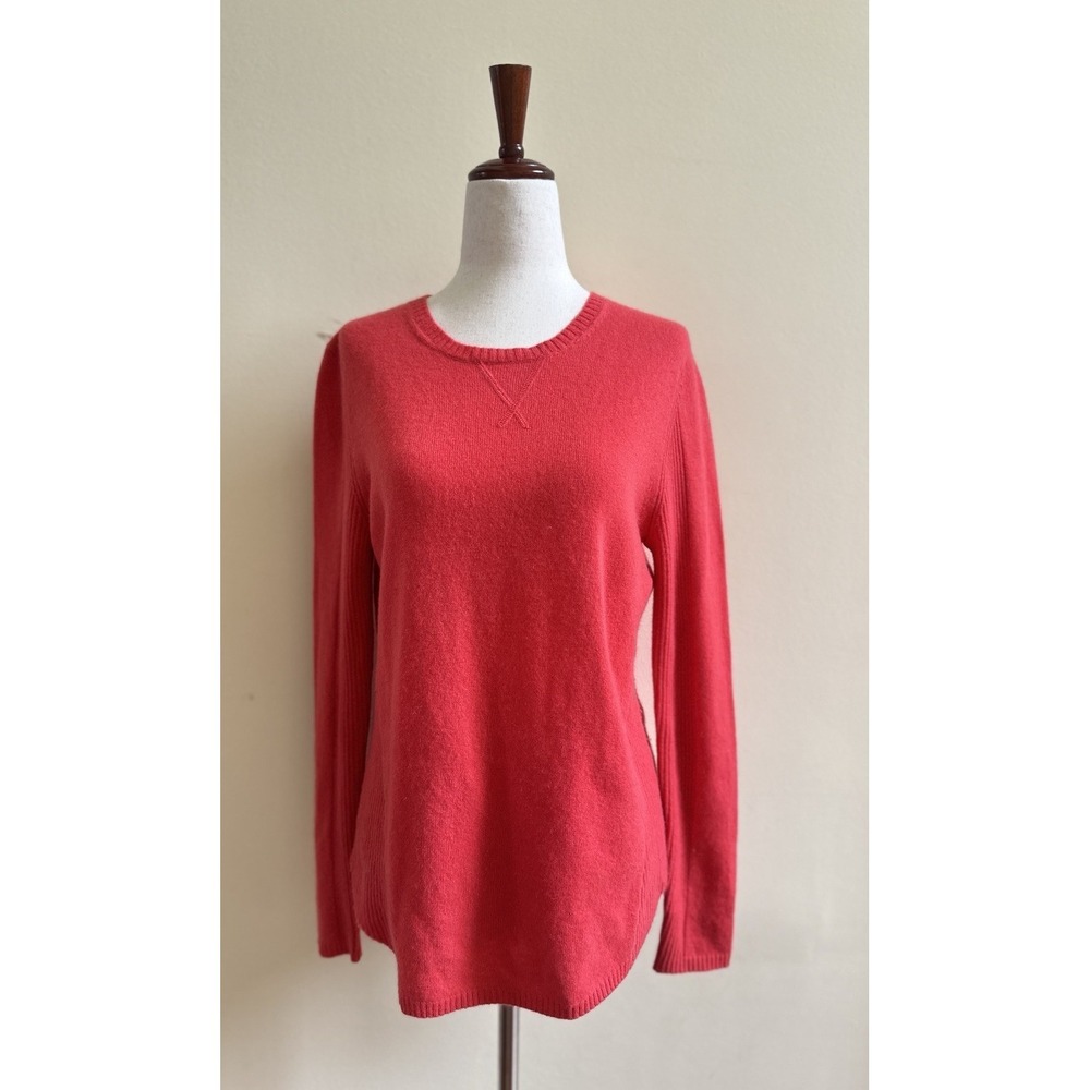 360 Cashmere Crew Neck 100% Cashmere Coral Red Sweater Size M Soft Luxury